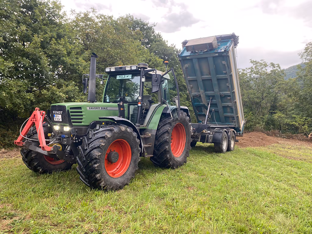 Hühner in einem Stall