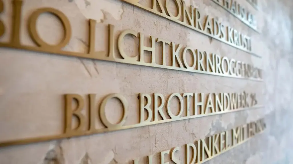 Leuchtreklameprojekt für Julius Brantner Brothandwerk