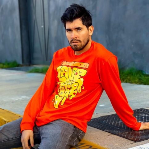 Juega German merch T-shirt, creators has to thinkg about upfront costs and shipping costs when founding online store.