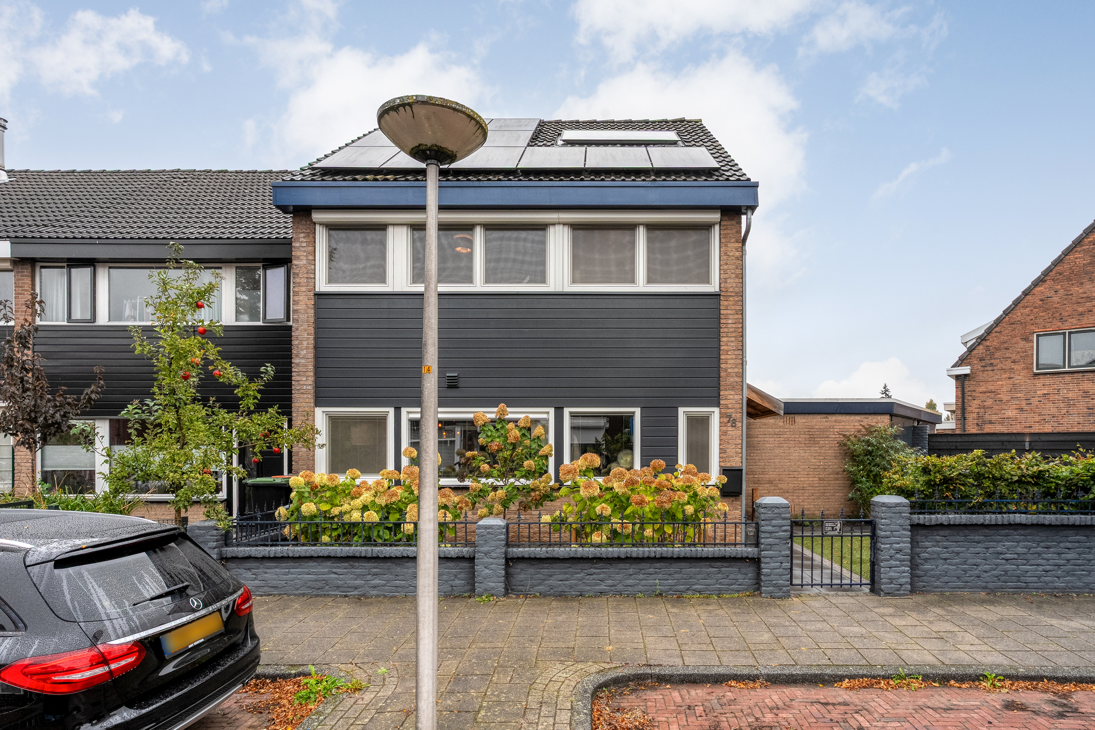 Hoekwoning te koop: Lindestraat 78, Enschede