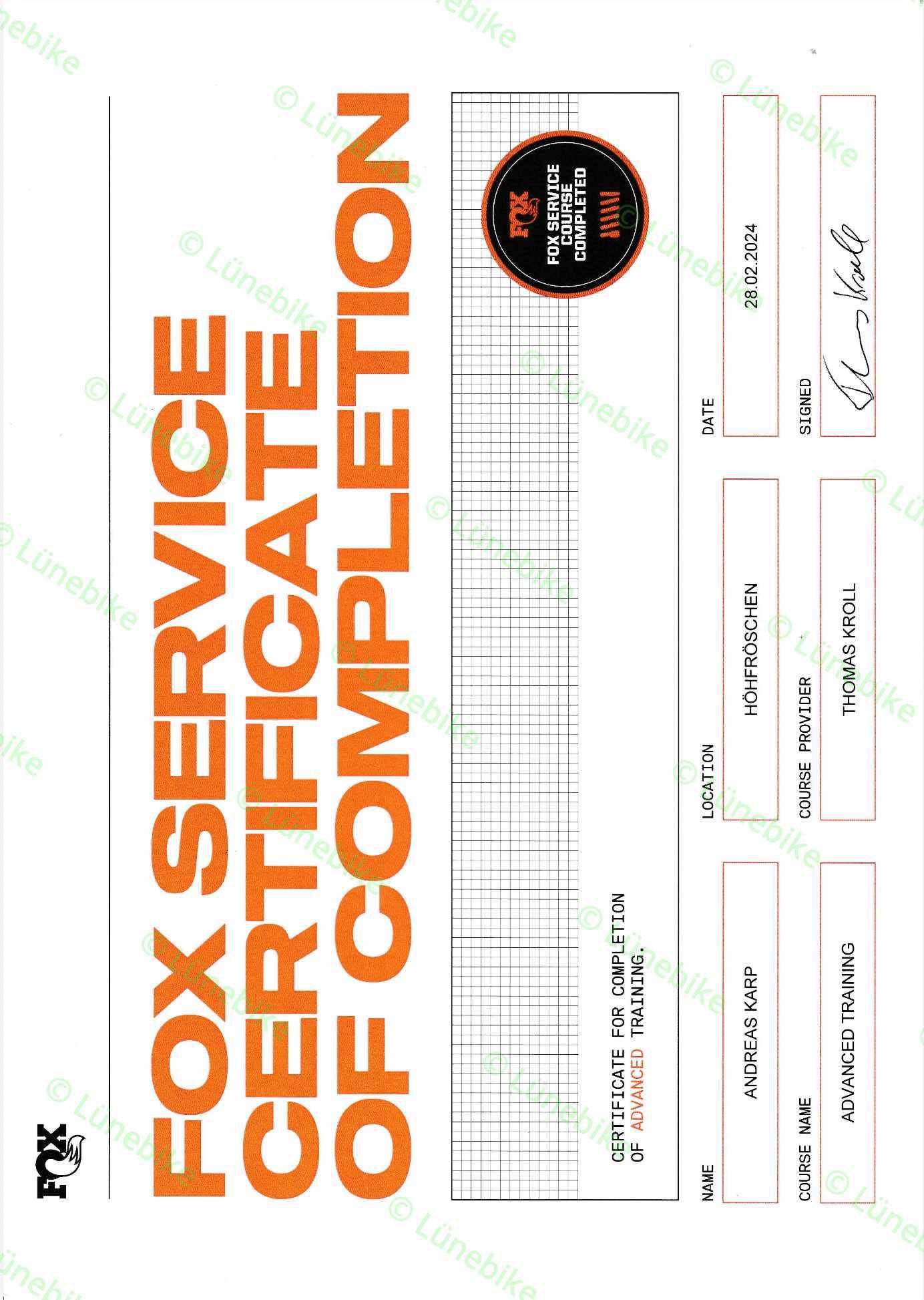 Fox Service Zertifikat für den Abschluss des Fortgeschrittenen Trainings mit Namen Andreas Karp, Standort Höhröschen, ausgestellt am 28.02.2024, unterzeichnet von Thomas Kroll.