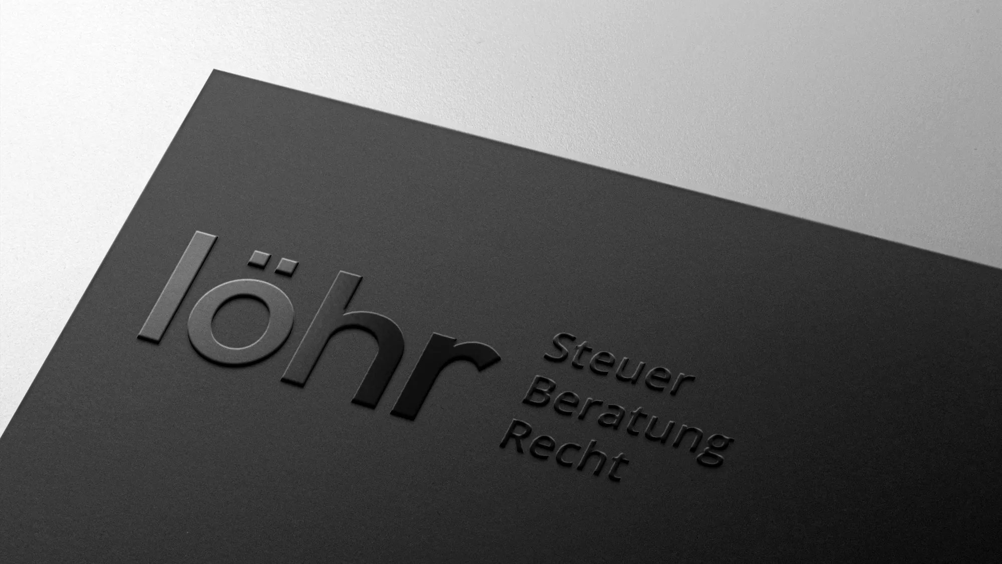 Digitales Design-Konzept für LOEHR – Übertragung der Markenidentität auf digitale Benutzeroberflächen.