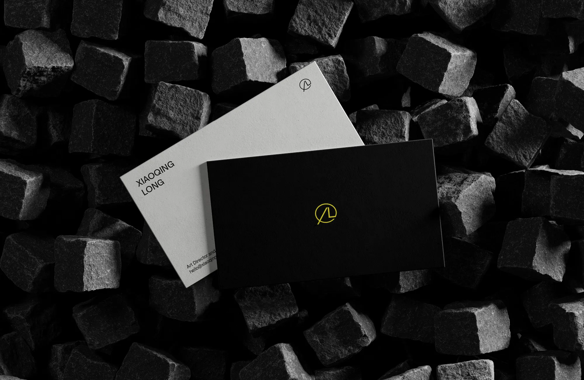 Zusammenspiel von Logo, Interface und Content – Die visuelle Sprache von XL in der Anwendung.