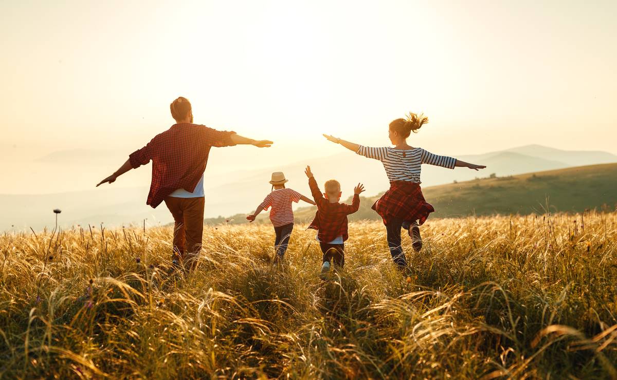 Summer Survival Guide: How parents and kids can stay fit and healthy in the school holidays