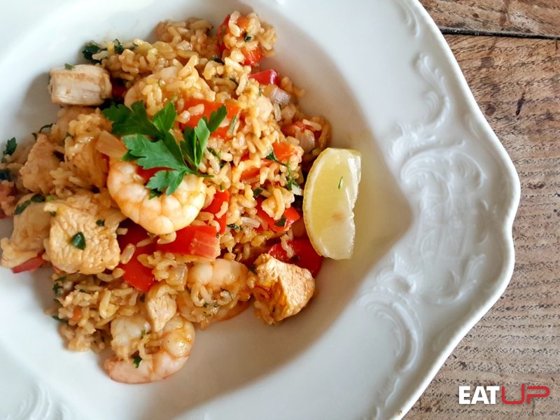 Tasty 15-Minute Chicken & Prawn Paella Recipe