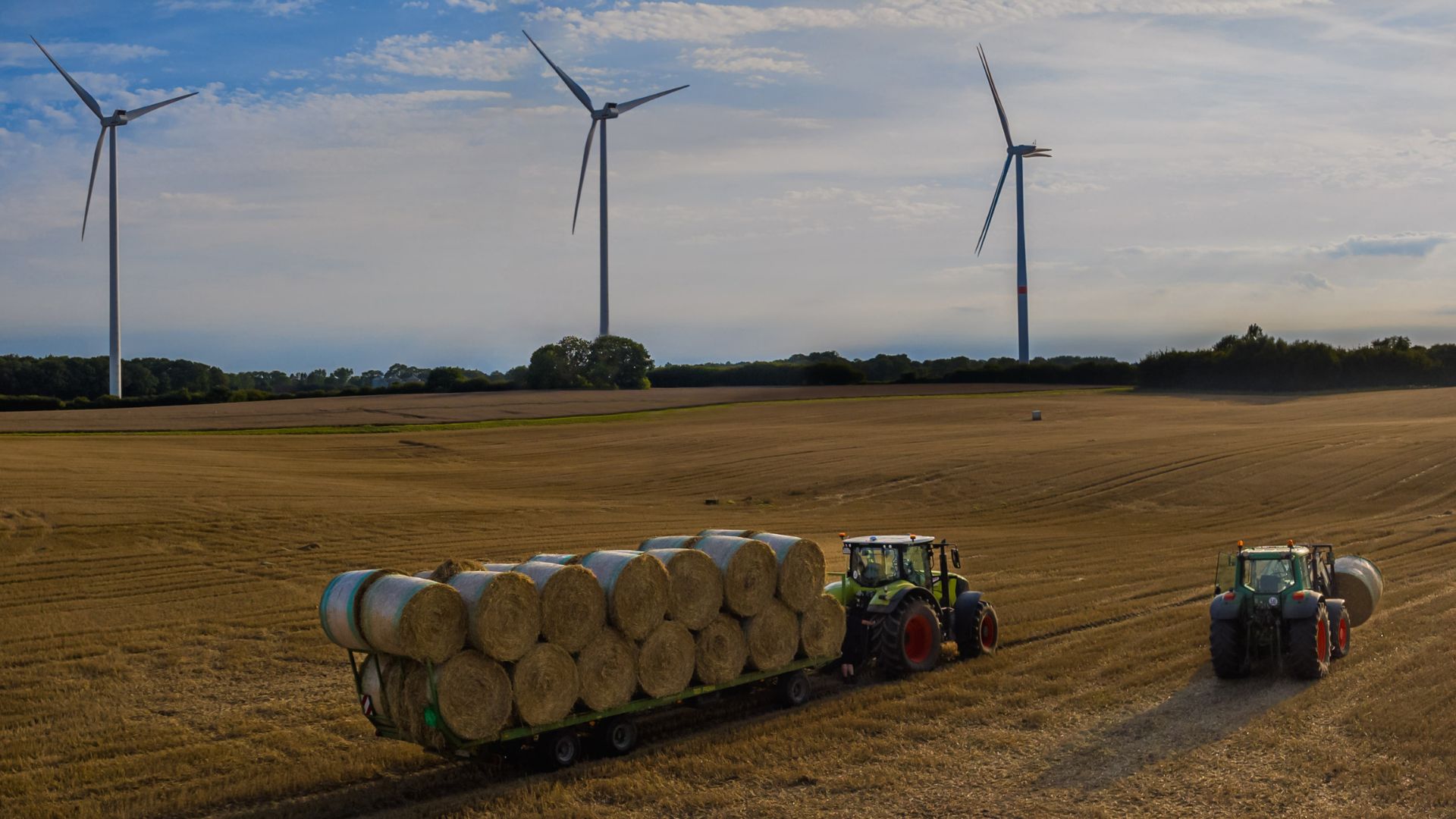 Farmers and wind turbines in Iowa
