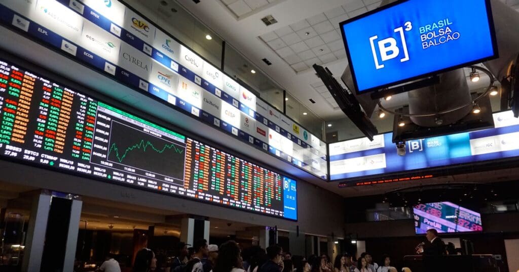 infracommerce-agrupa-acoes-em-20-para-1-e-movimenta-evento-corporativo-no-mercado-de-acoes