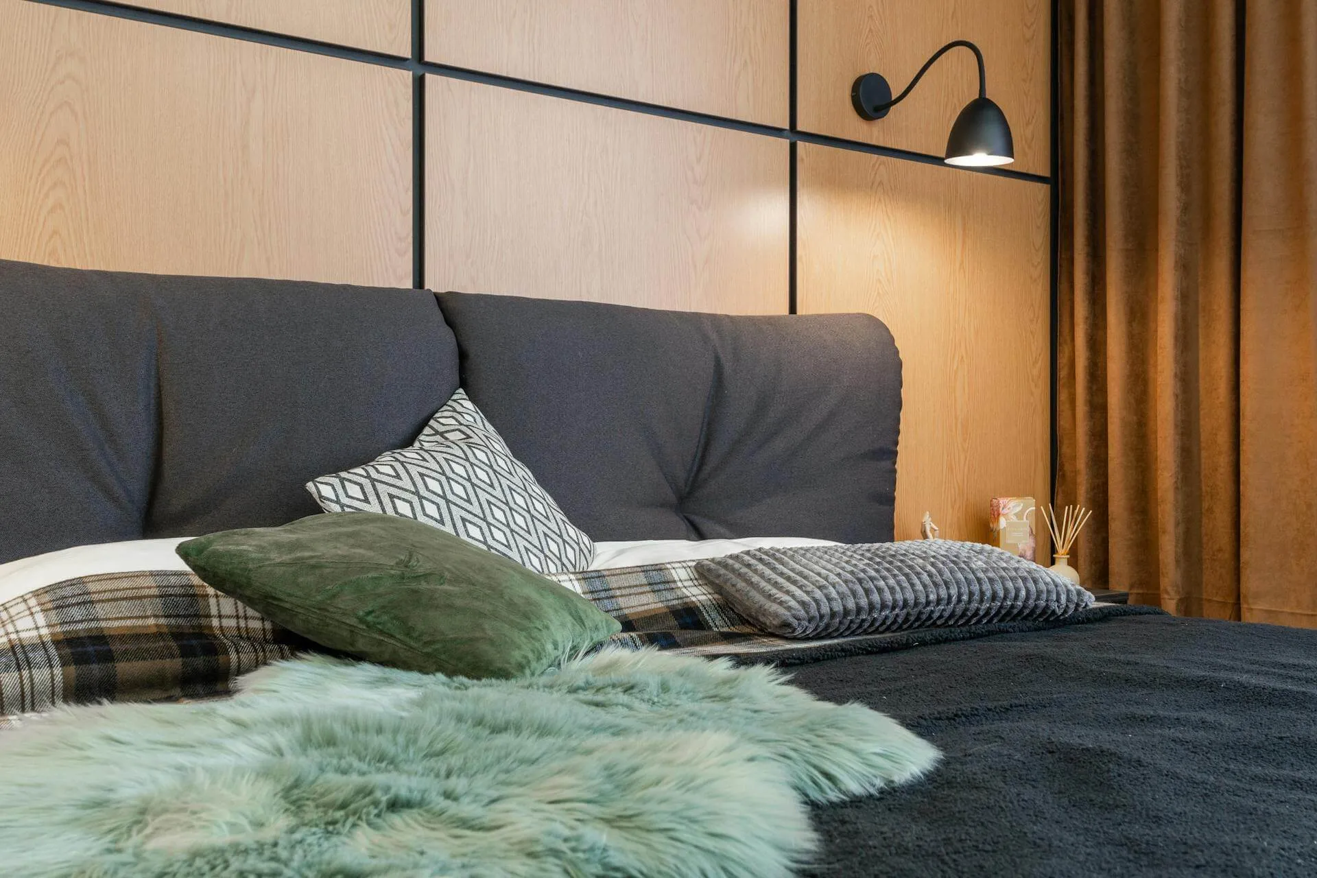 Otello: Hotel Webflow template illustrative image