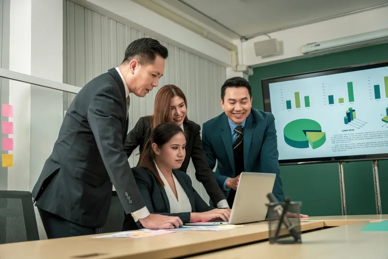 company workers collaborating