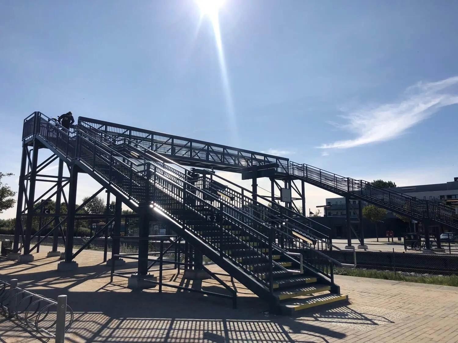 demonterbar-bro-lindholm-station_15374