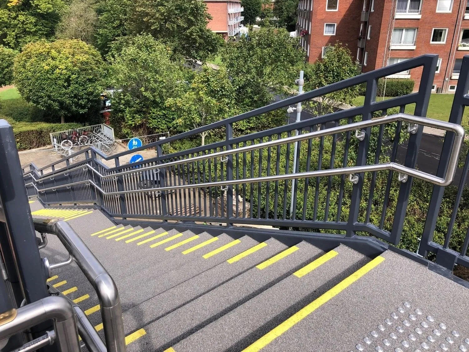 demonterbar-bro-lindholm-station_15342