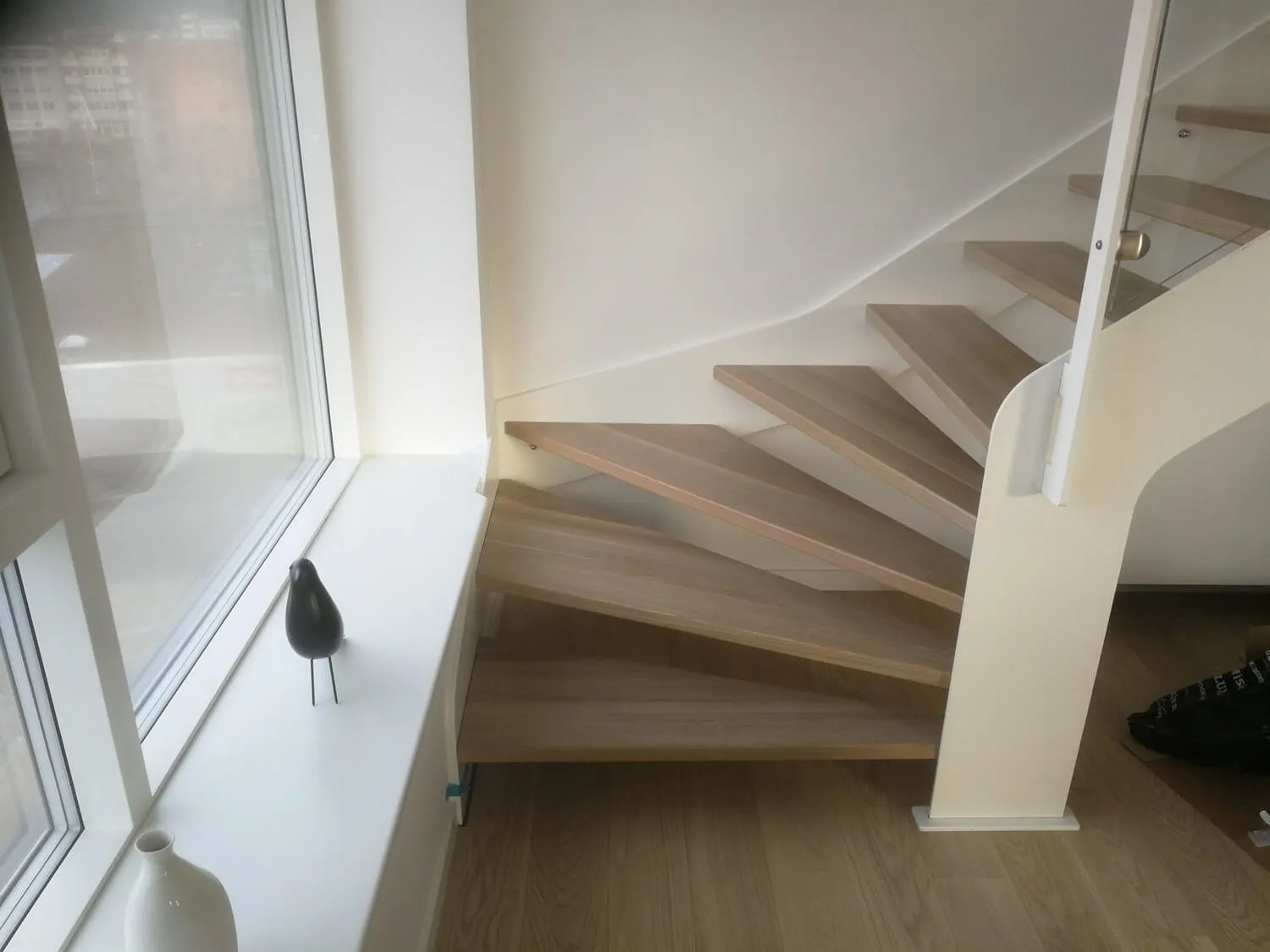 taarnhusene-kvartsvingstrappe-i-penthouse-bobach_5