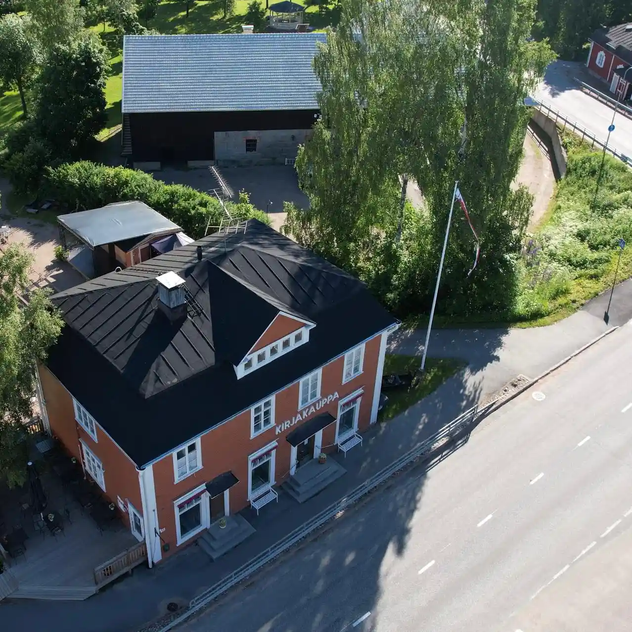 Vinhan kirjakauppa Ruovedelle