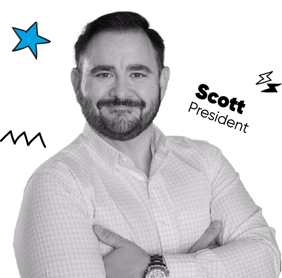 Smiling man with a beard wearing a light checkered shirt and a watch, arms crossed, with a blue star graphic near his head on the left.