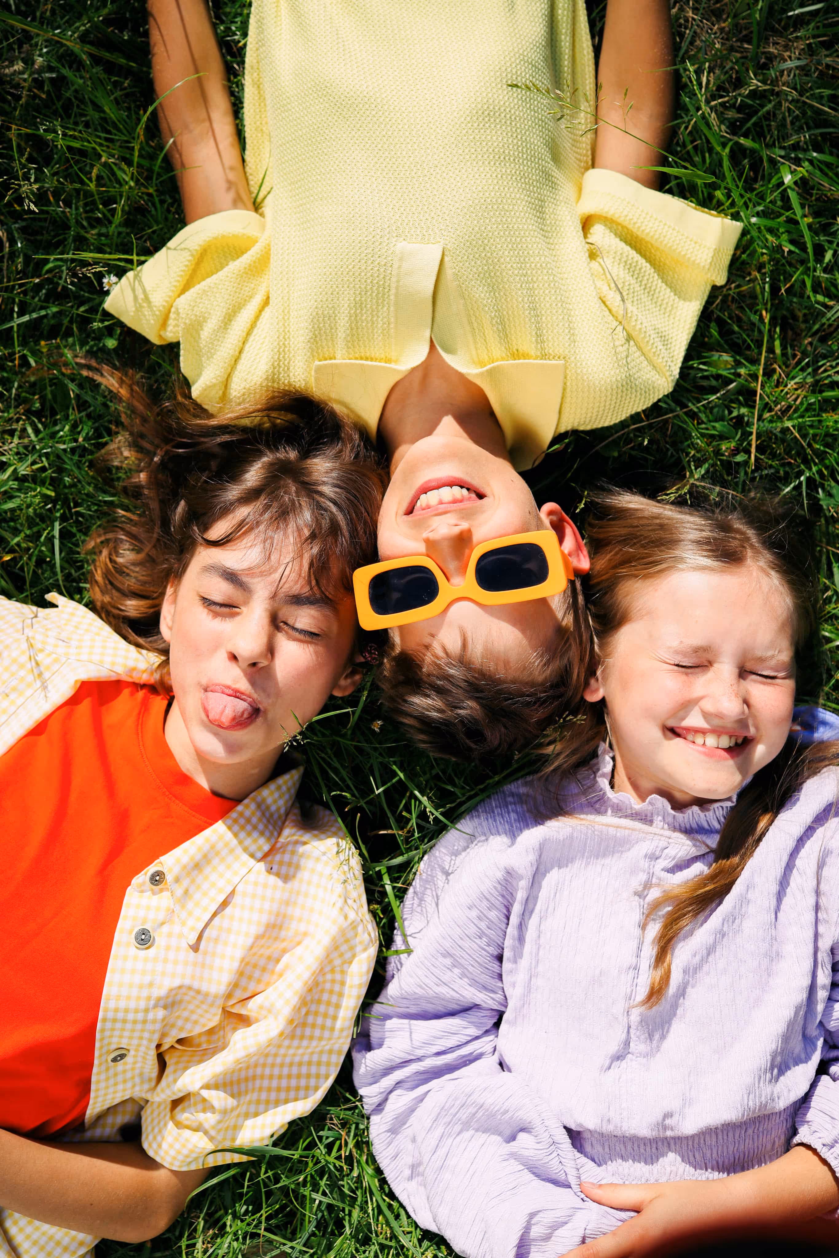 Image of 3 children on vacation