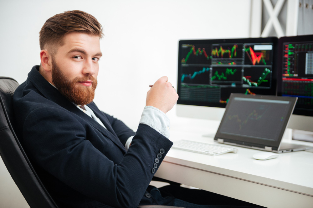 man trading - Best Time Frame for Day Trading