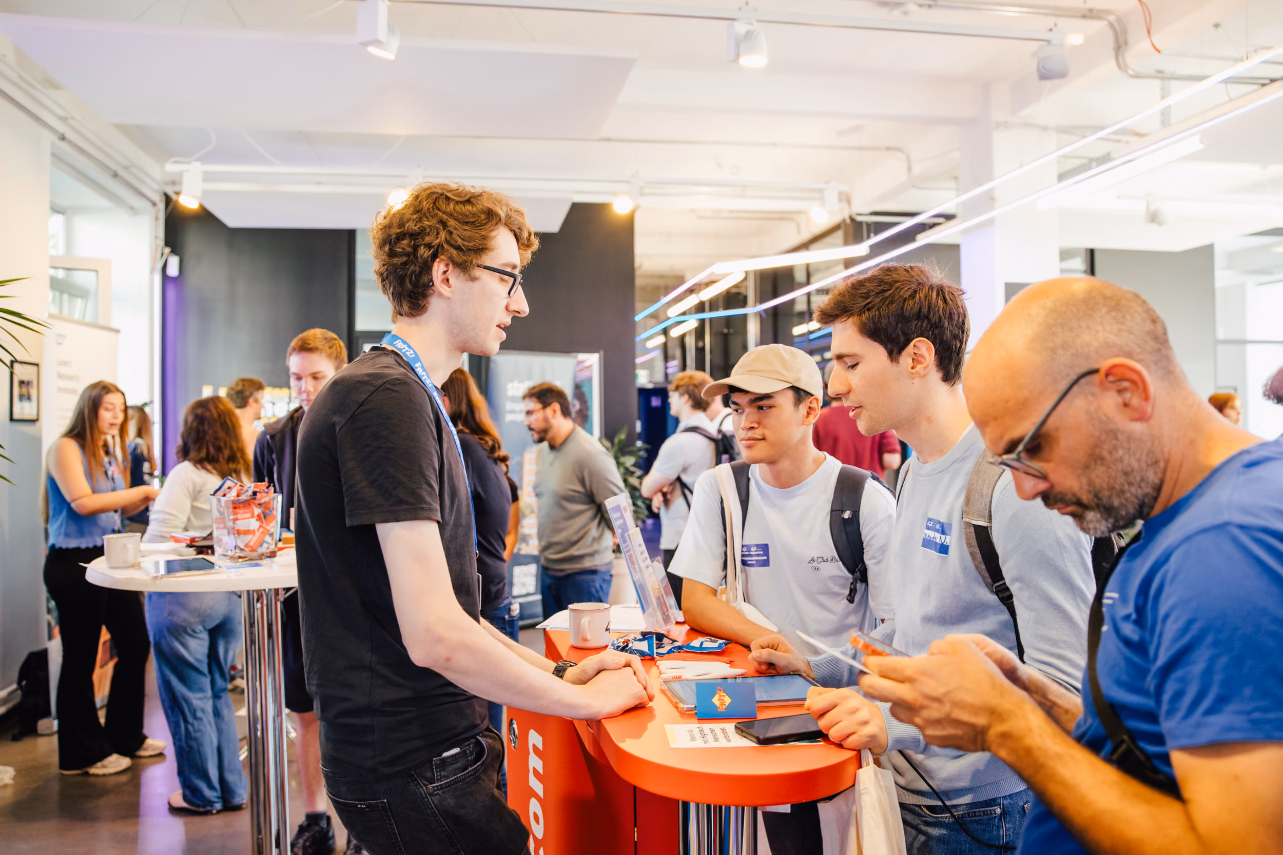 Hiring managers talking to 42 Berlin students