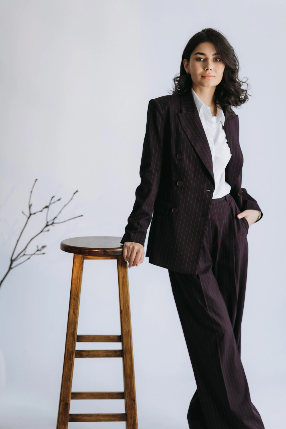 Diana Kurbanova mentoring startup founders during a pitch session — providing strategic feedback as a judge in a Central Asian accelerator program.