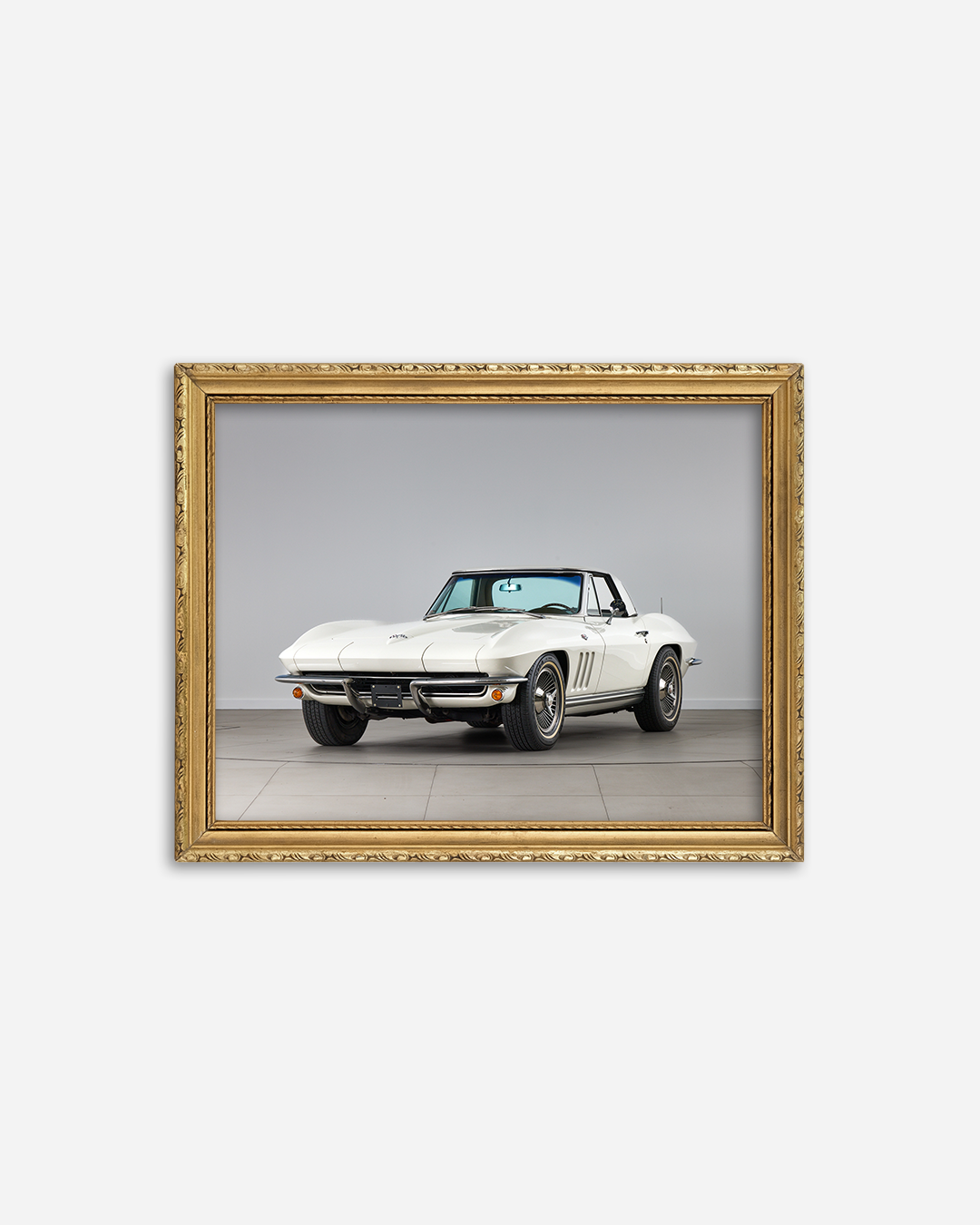 Gold antique frame with gold bar image