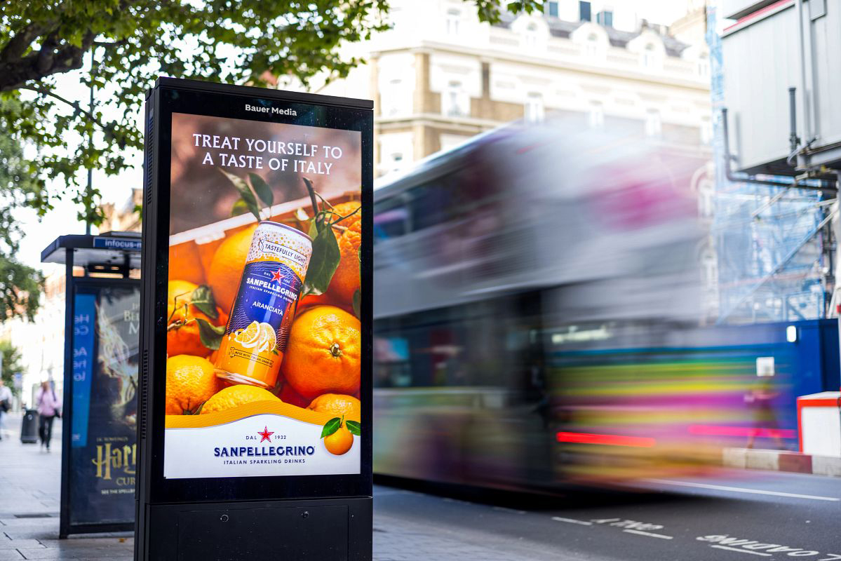 A Nestle Sanpellegrino advertising campaign in London with oranges in the ad