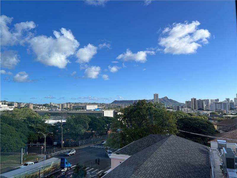 6th floor shooting towards Diamond Head view