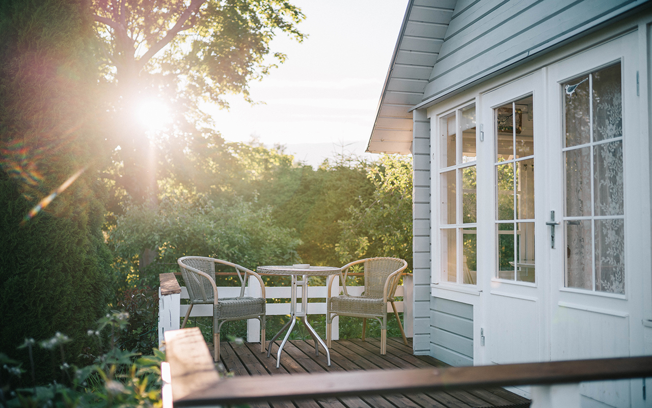 image of maintenance service team at work (for a property management company)