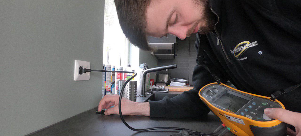 image of digital property tours (for a real estate tech)