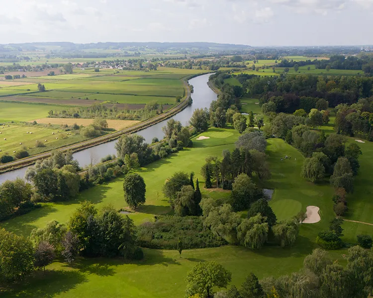 Dronebeelden en luchtfoto's voor toerisme en Vlaamse bedrijven