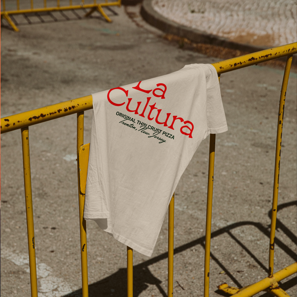 La Cultura logo tee.