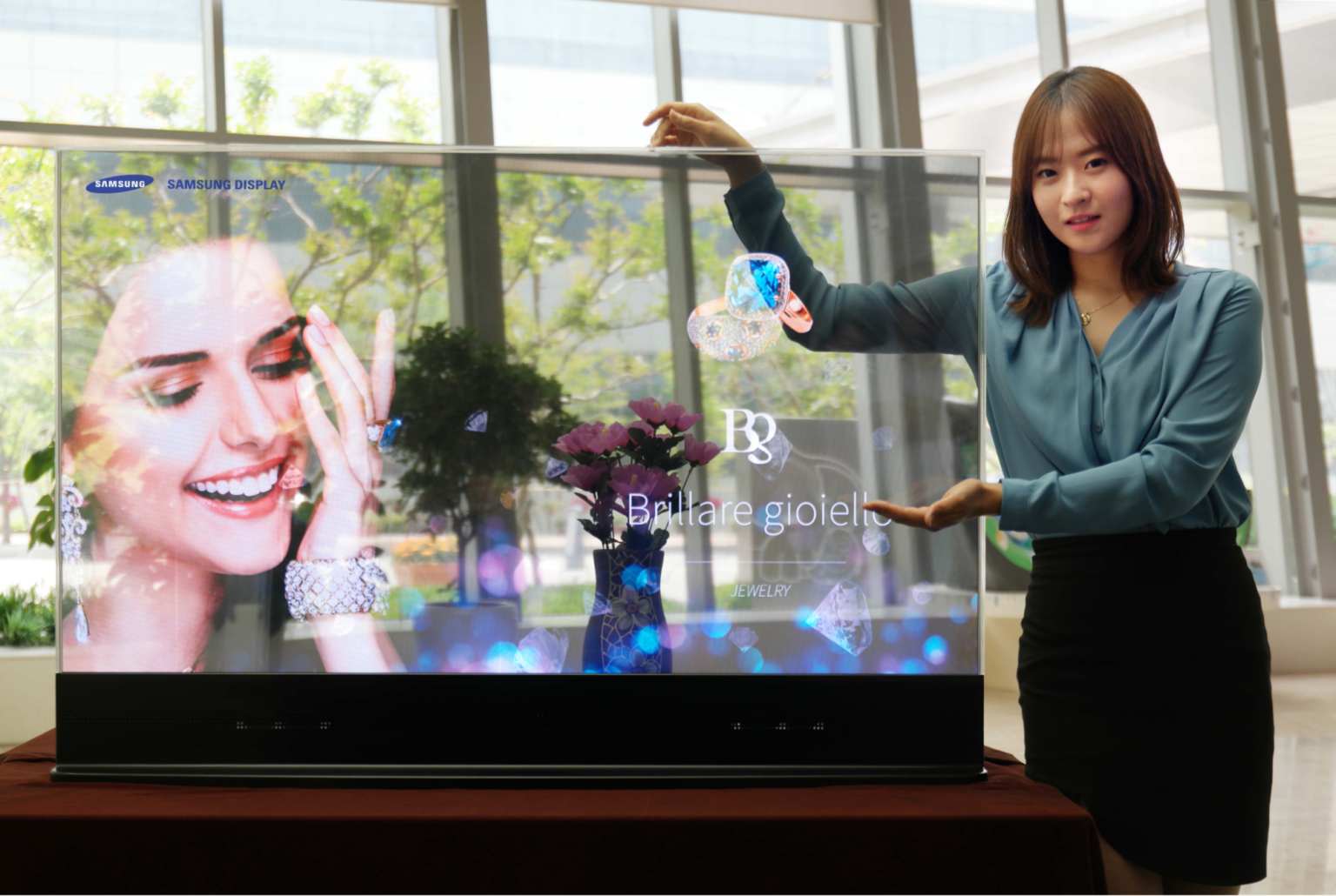 Transparent display in a retail window