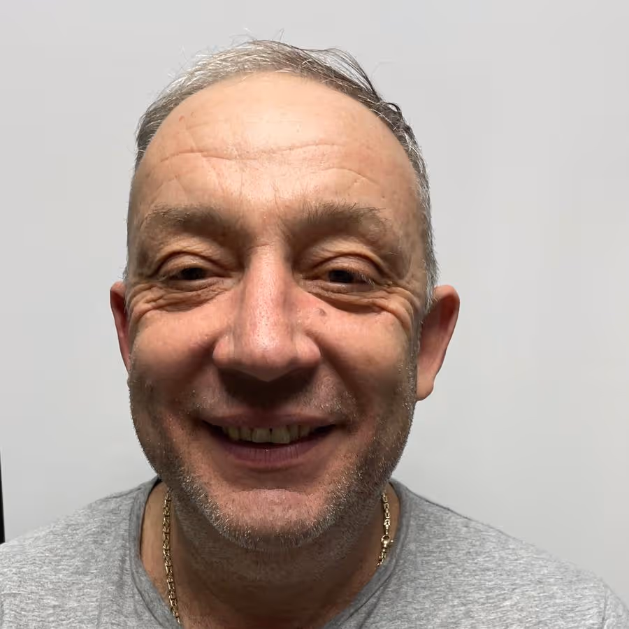 Plusoe Montageleiter Roman Altergott