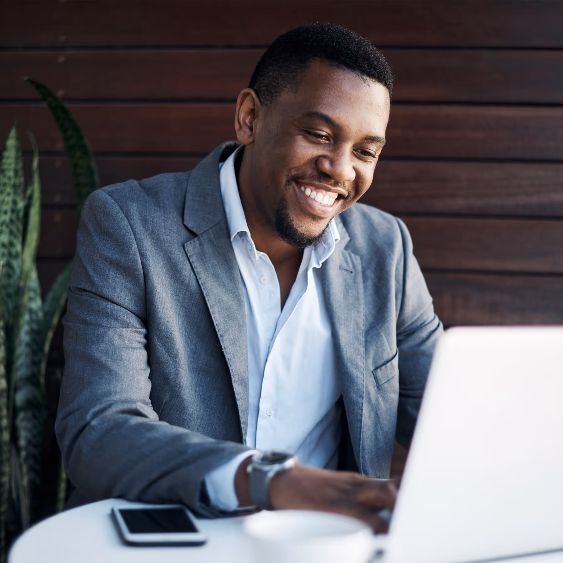 An internal communicator talking about the personalized omni-channel experience being delivered via Cerkl Broadcast.