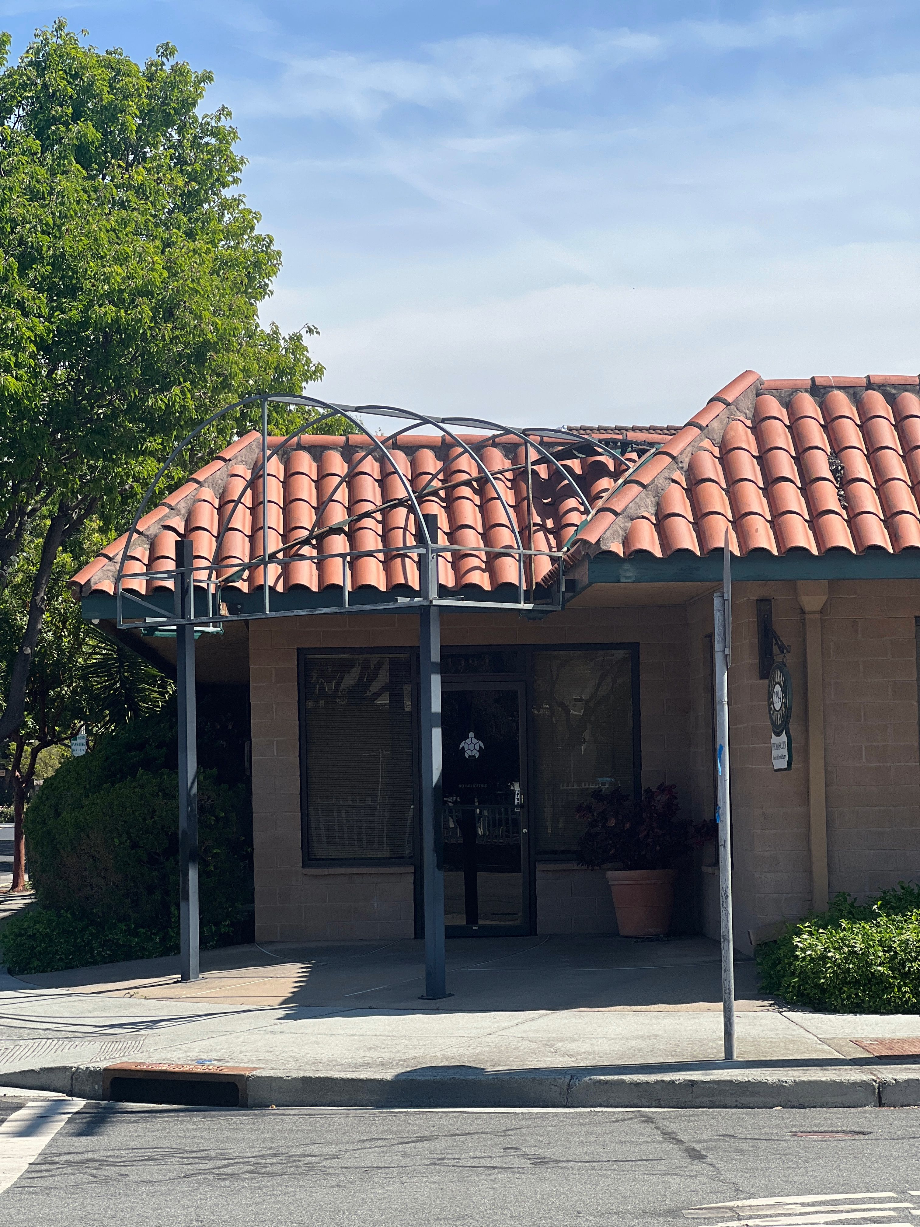 Map showing Blue Turtle Dental at 81 Birch Street, Redwood City