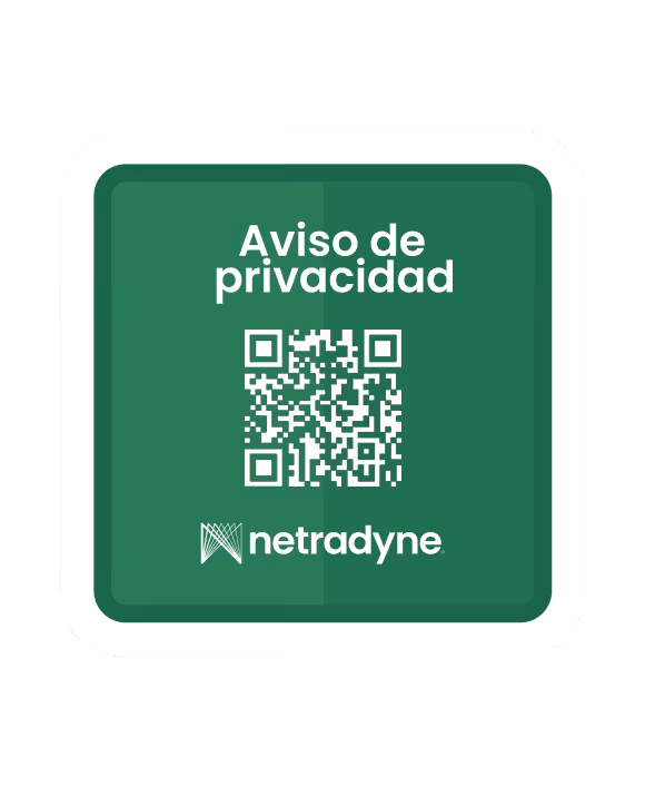 Green square with white text 'Aviso de privacidad', a QR code, and the Netradyne logo below.