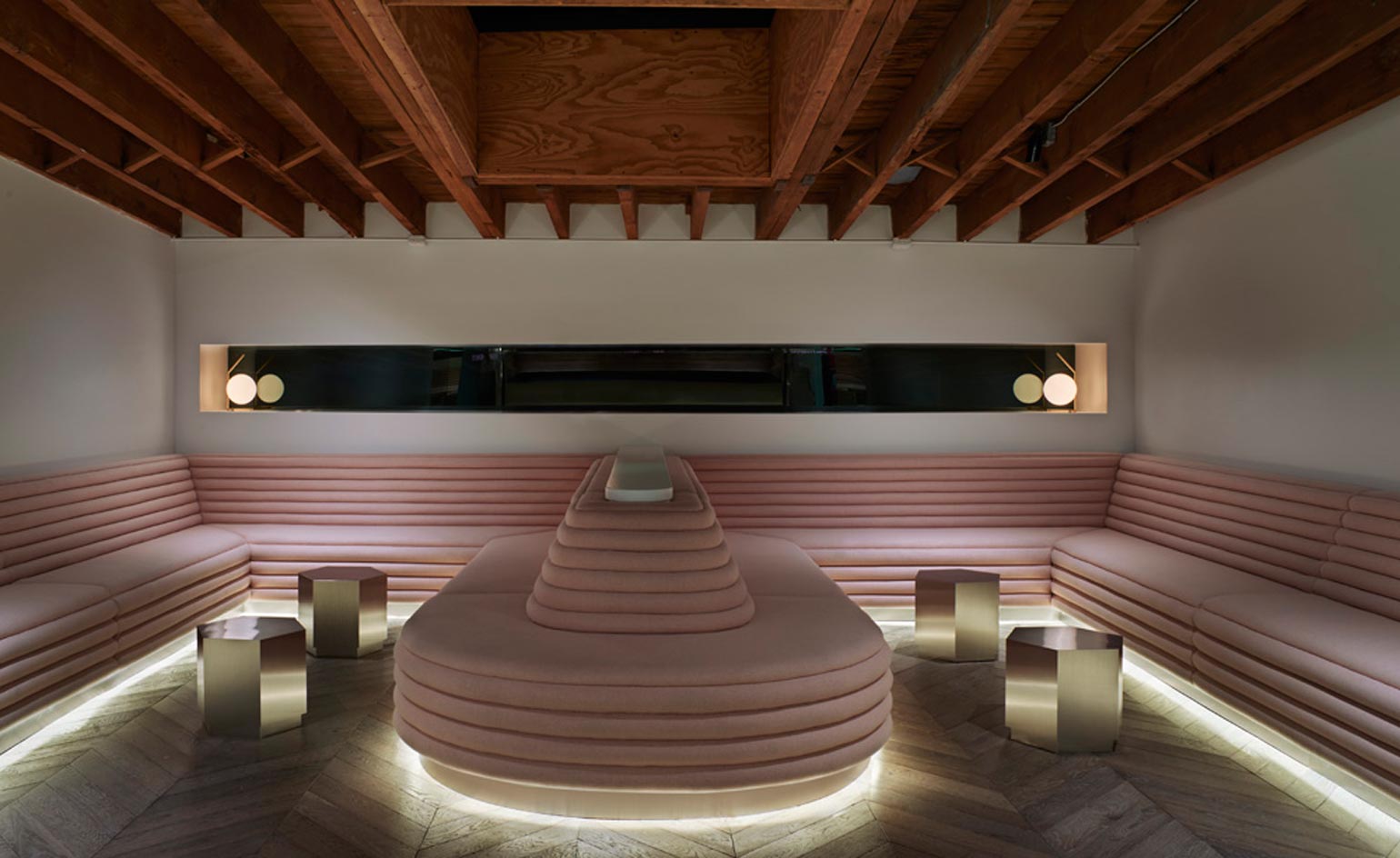 Nike 45 Grand - Pink Bench