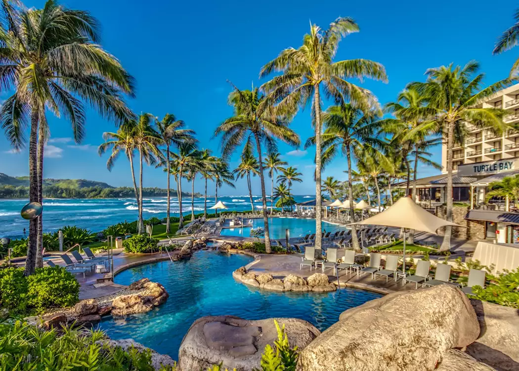 The Ritz-Carlton, O'ahu — pool deck
