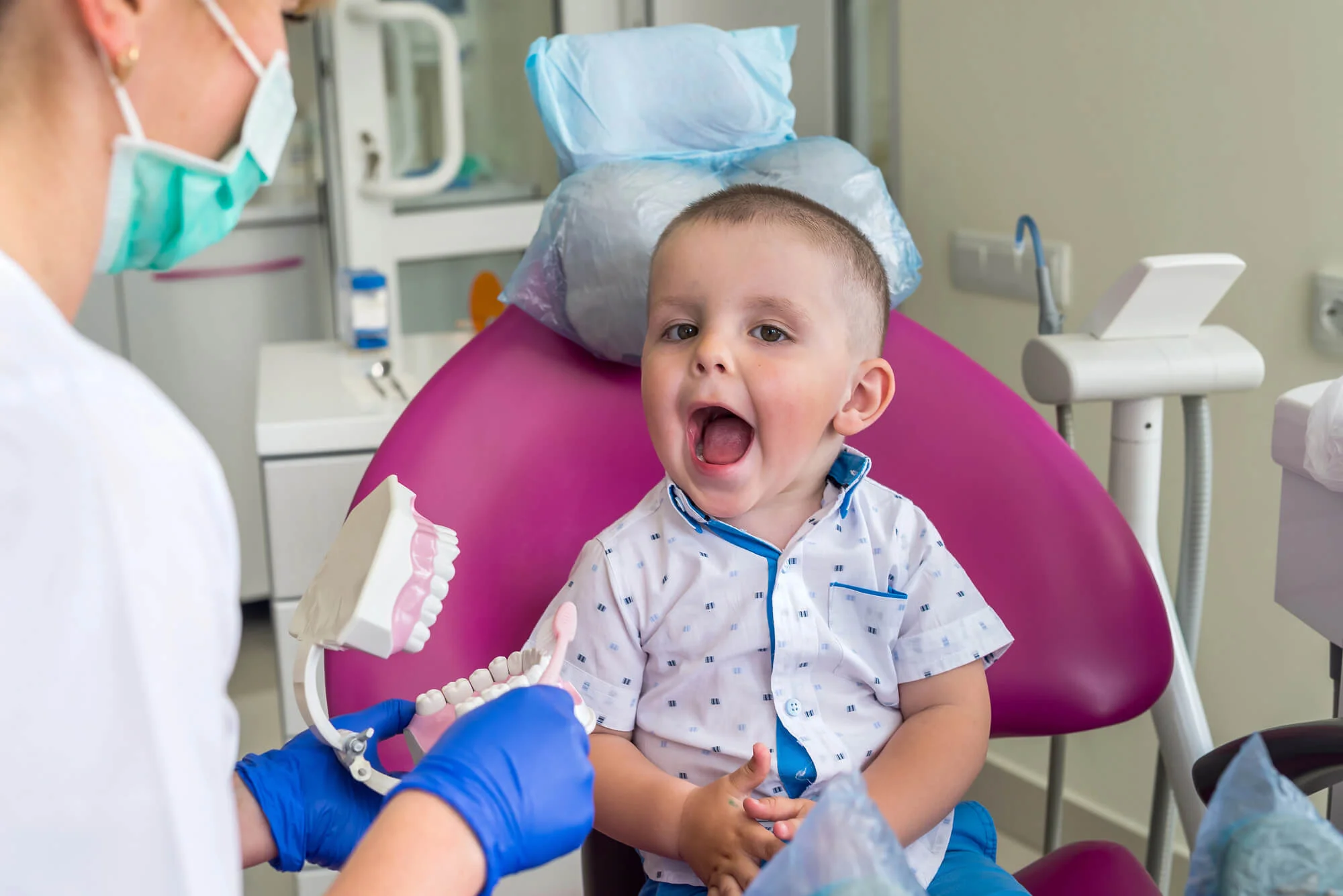 Toddler's first visit for pediatric dentistry in Russellville, AR