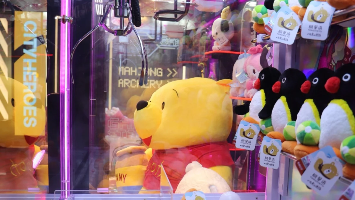 Late-night games and billiards at KOKO Amusement Haymarket