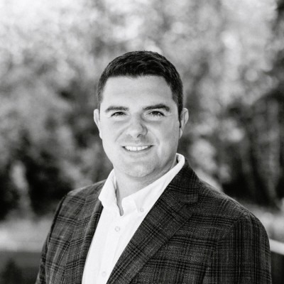 image of a coach consulting with a client