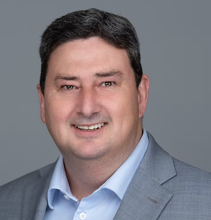 alternative handshake angle with financial data