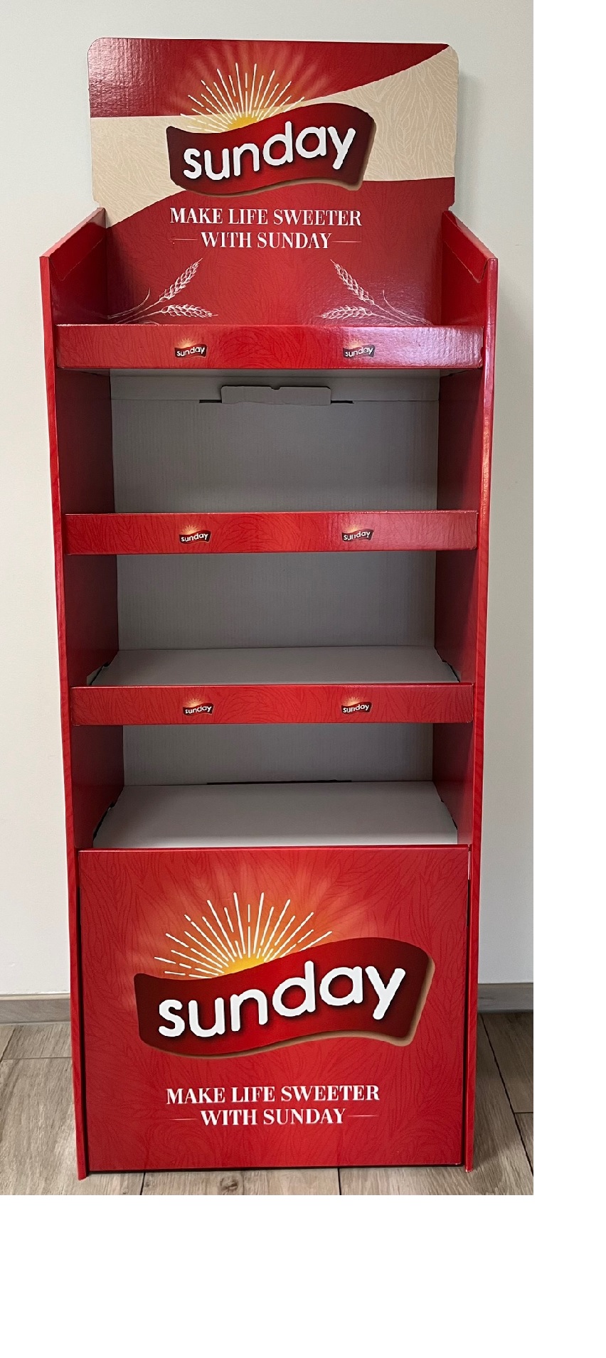 SUNDAY DISPLAY leeg