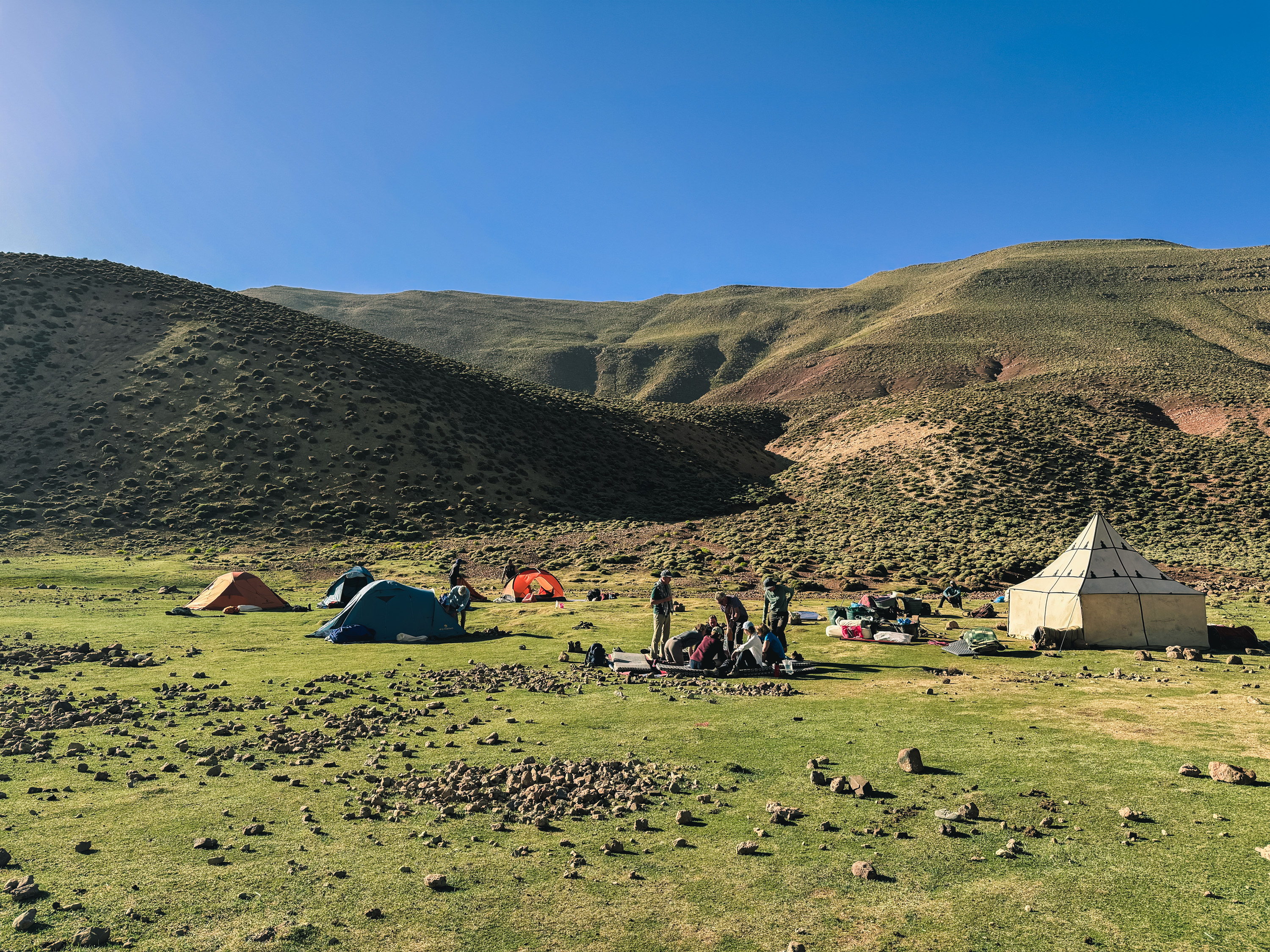 Campement berbère dans la vallée d'Ait Bougmez, Haut Atlas marocain
