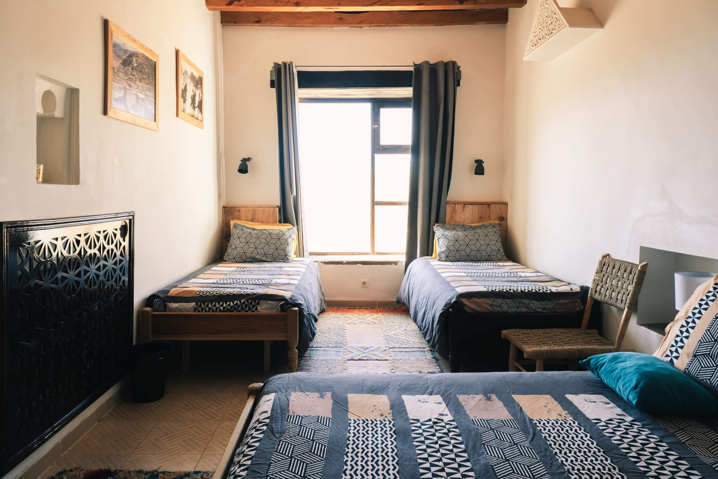 Chambre familiale de l'écolodge Touda dans la vallée d'Ait Bougemez