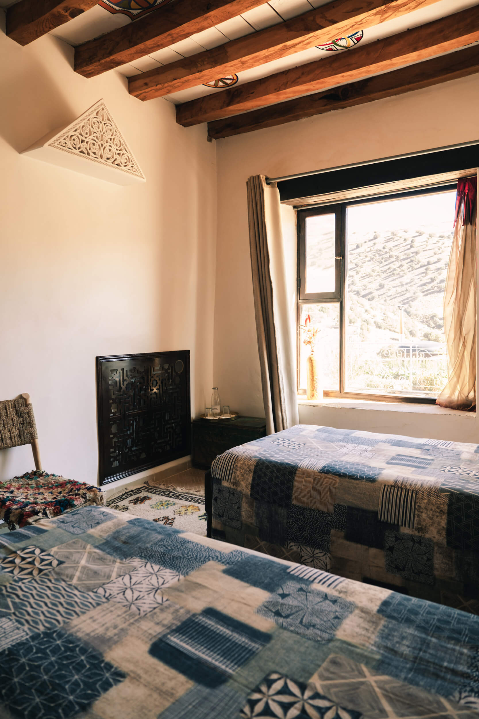 Chambre familiale à l'écolodge Touda dans la vallée d'Aït Bougemez