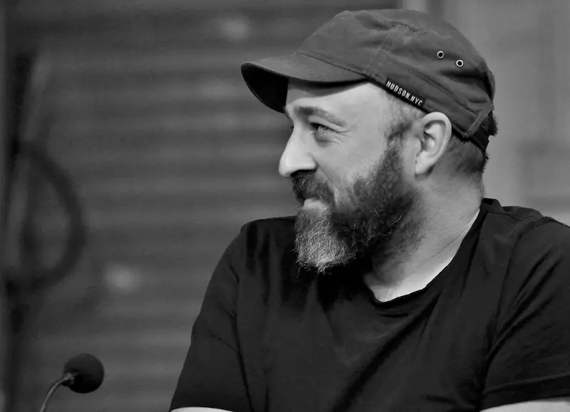 Paul Scraton mit Kappe