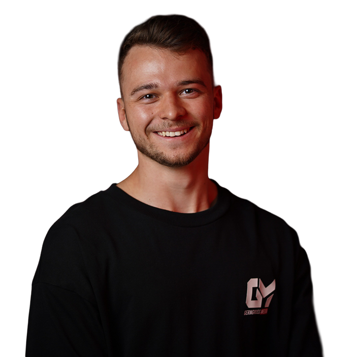 Paul Gerngross, der Gründer der Werbeagentur Gerngross in Erlangen lächelt in die Kamera und trägt ein schwarzes Shirt.