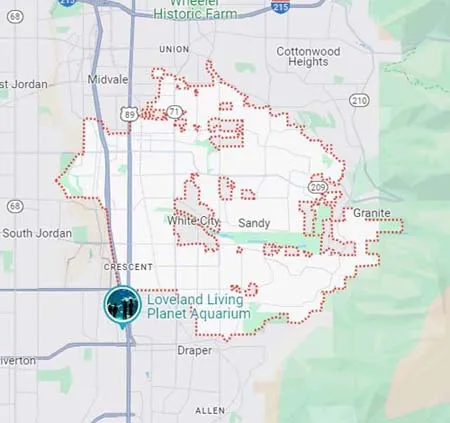 Stylish, Low-Maintenance Fencing Built to Last in Sandy
