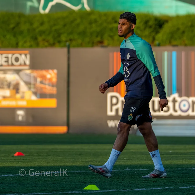 joueur de football à l'entrainement