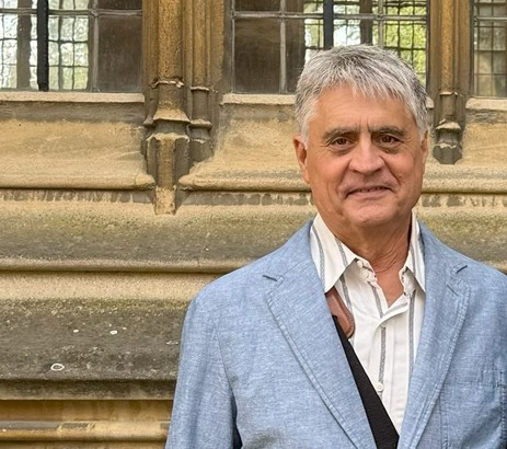 image of game development process (for a mobile gaming) - collaborative team meeting