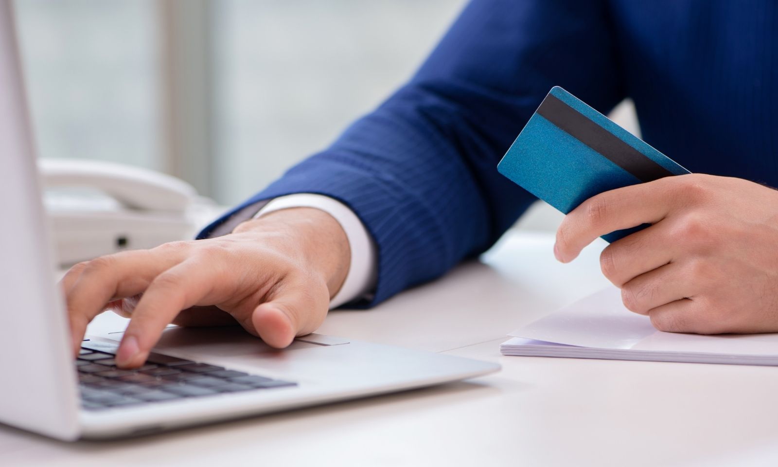 O desenvolvimento de um negócio, seja ele virtual ou não, necessita de alguns recursos&nbsp; para garantir seu funcionamento e é aí que entram os gateways de pagamento.